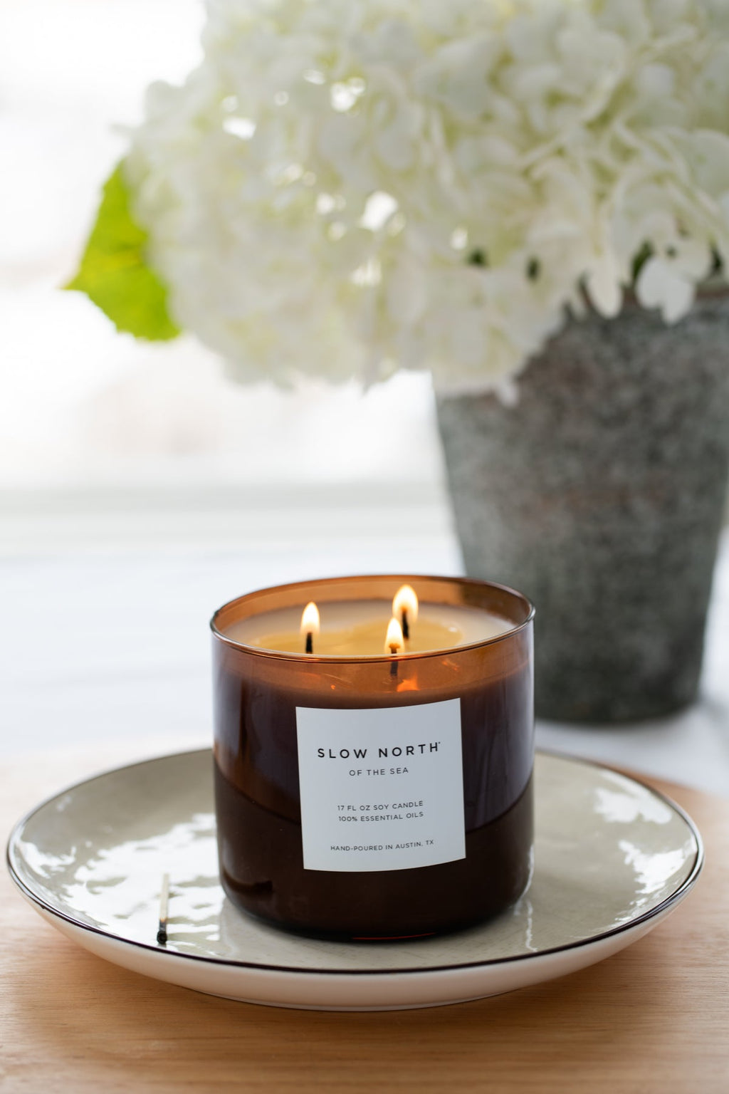 Of The Sea (Eucalyptus + Lavender + Peppermint) - Signature 3-Wick Candle by Slow North – view 4