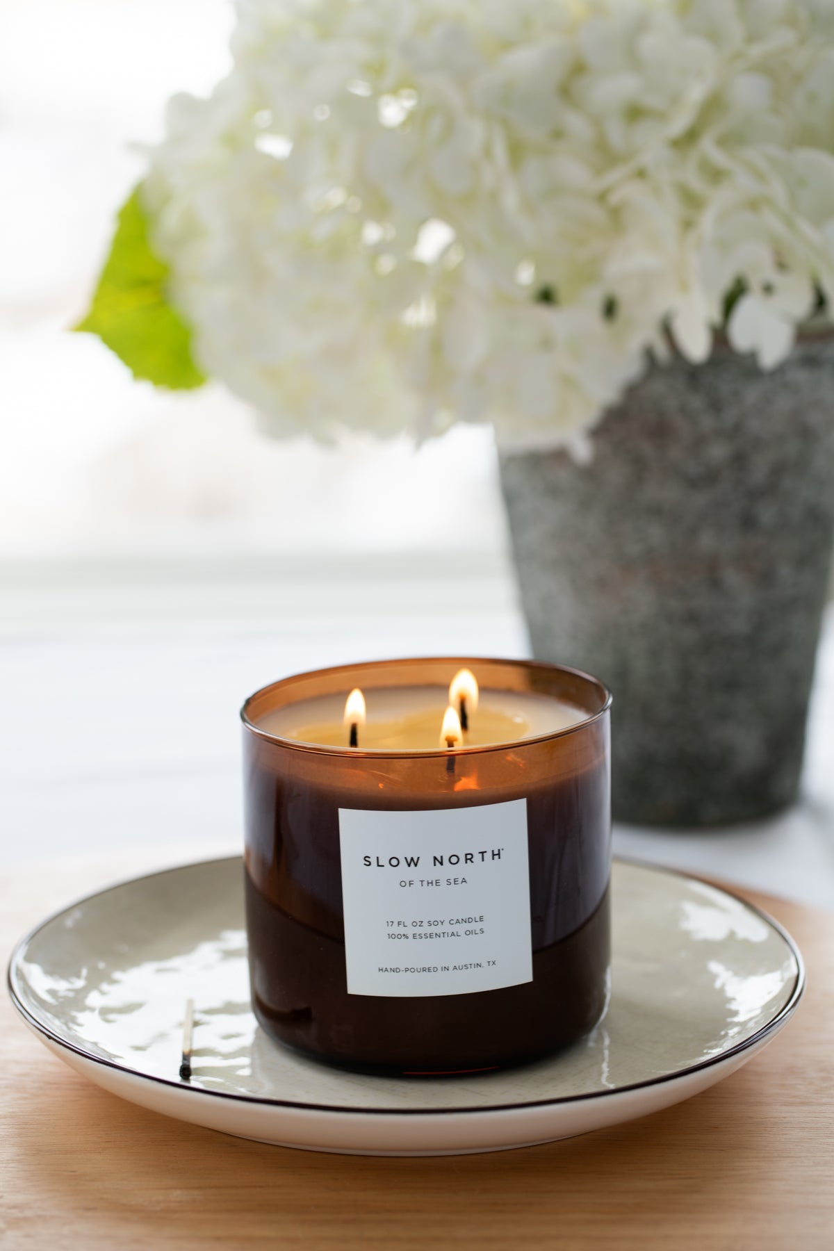 Of The Sea (Eucalyptus + Lavender + Peppermint) - Signature 3-Wick Candle by Slow North – view 4