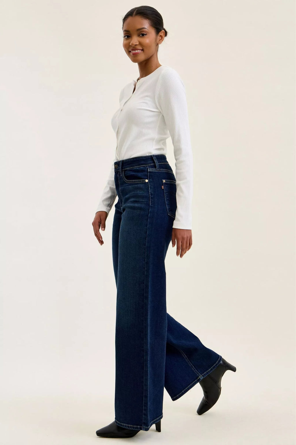 Judy Blue High-Waisted Wide-Leg Dark Wash Jeans – view 7